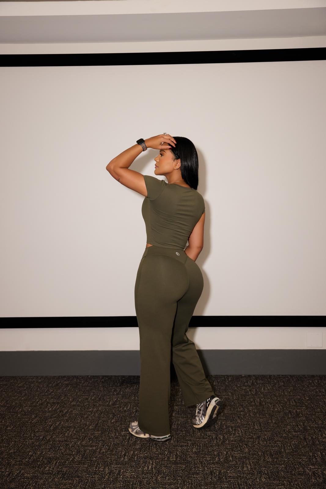 Contour Sculpt Matching Set – Olive Green